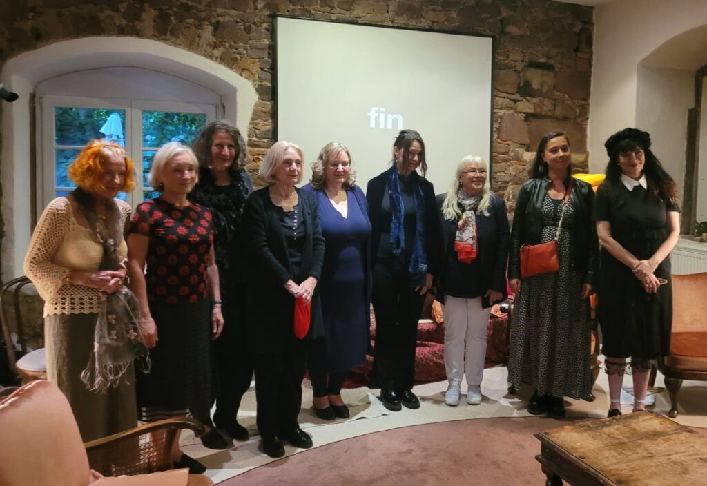Uraufführung im Roten Haus am 12.06.2026, alle Künstlerinnen, Foto: Karin Gerlach
