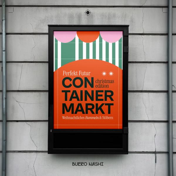 Containermarkt, Branding: Bunte Gestaltung mit bolder Typografie auf orangenem Hintergrund in einem Mock Up als Plakat in einem Citylight
